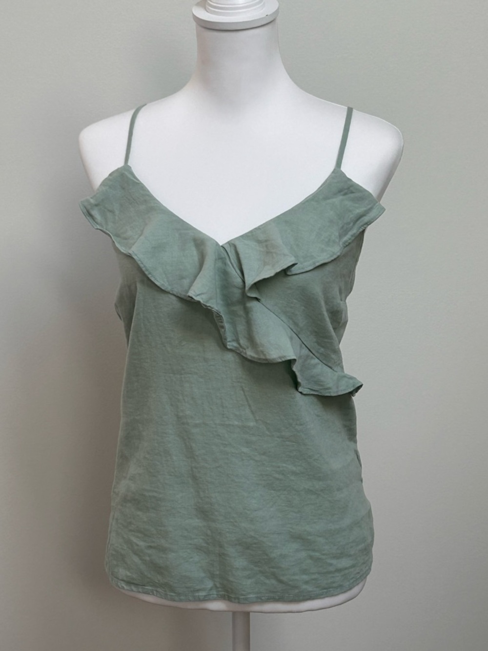 OLD NAVY NWT Ruffled Spaghetti Strap Tank Top - Sage Green